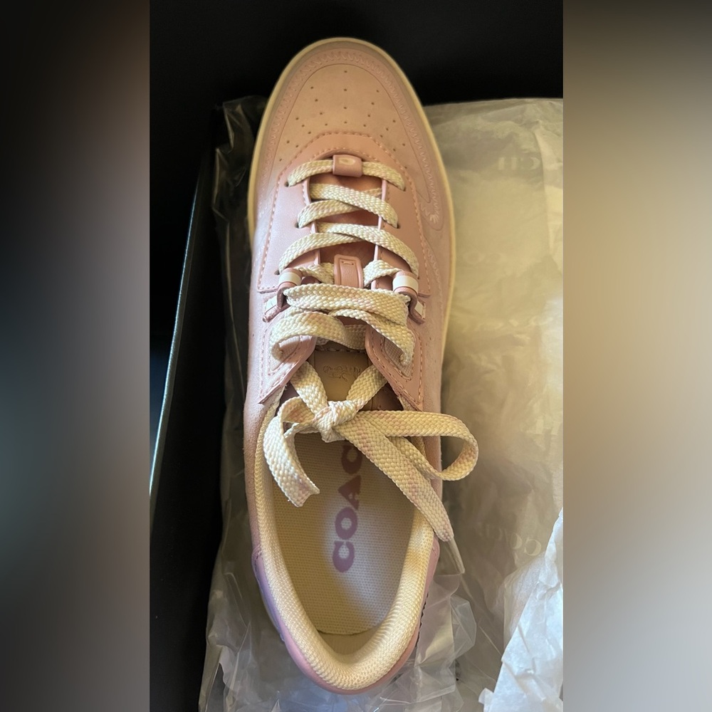 COACH Suede and leather Pink tennis shoes. NWT size 9.5